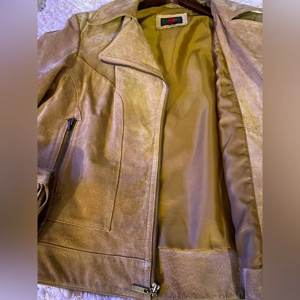 🤠🎶 EUC Women’s 100% Genuine Leather Fringe Jacket💯 - Picture 6 of 16